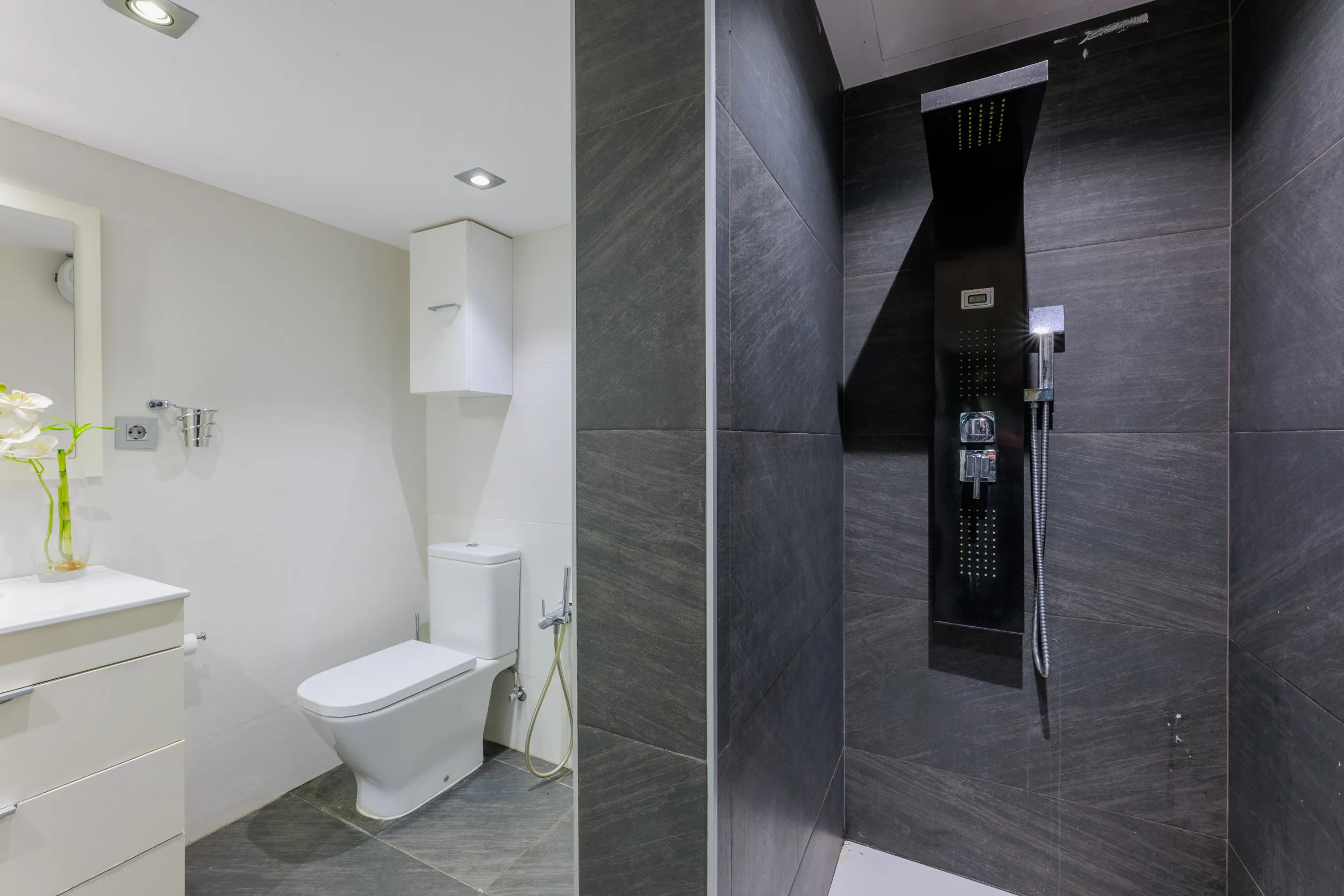 Piso en Torrent de l'Olla 42, Gràcia — Baños
